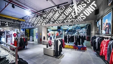 Showrooms & Stores